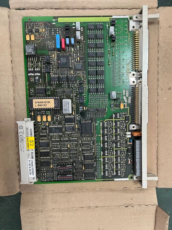 Industrial Switching SIEMENS 6ES5244-3AB31 Output Module 2 Industrial Switching SIEMENS 6ES5244-3AB31 Output Module - Image 2