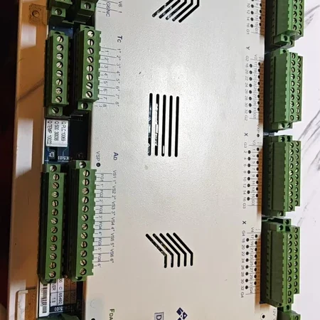 Industrial Machine Control ARICO D0032A6F5R1T8 I/O Board
