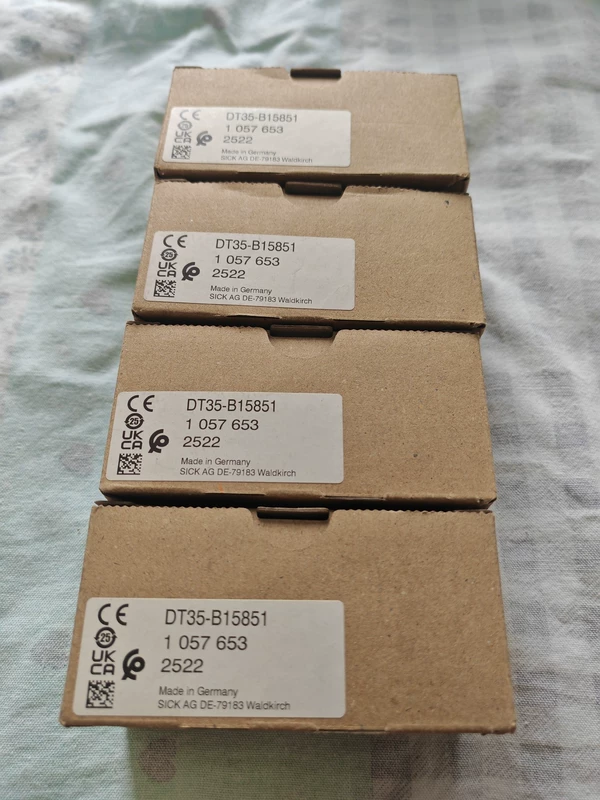 Conveyor Belt Detection SICK DT35-B15851 1057653 Sensor