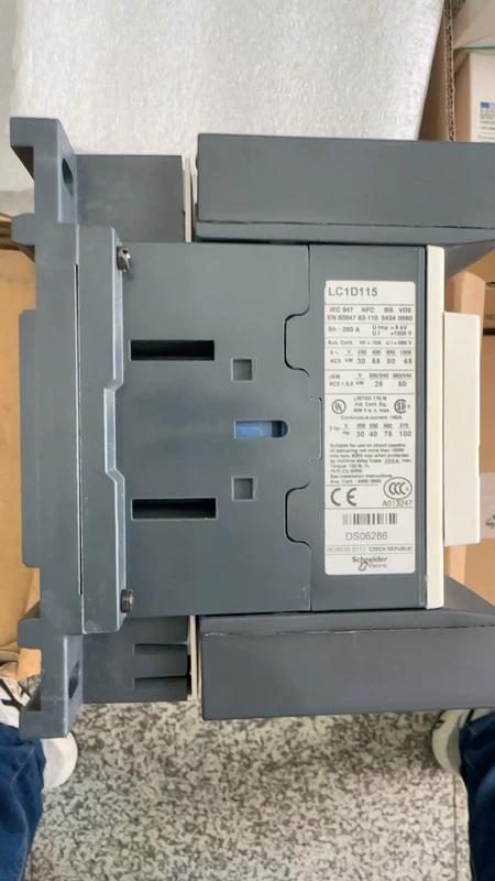 Reliable Motor Switching Telemecanique LC1D115G7 for Automation 3 Reliable Motor Switching Telemecanique LC1D115G7 for Automation - Image 3