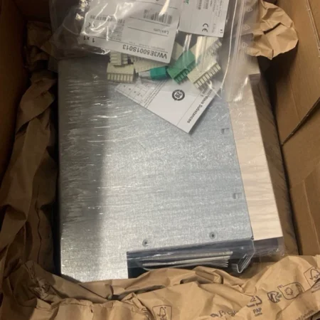 Industrial Automation Schneider LMC802CAA10000 for Multi-Axis Control