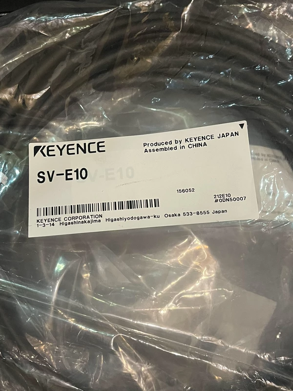 KEYENCE SV-E10 Safety Sensor for Hazardous Area Monitoring