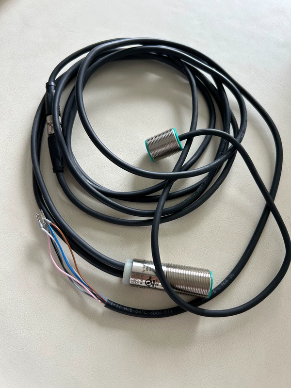 Industrial Level Detection PEPPERL+FUCHS UGB-18GM50-255-2E3