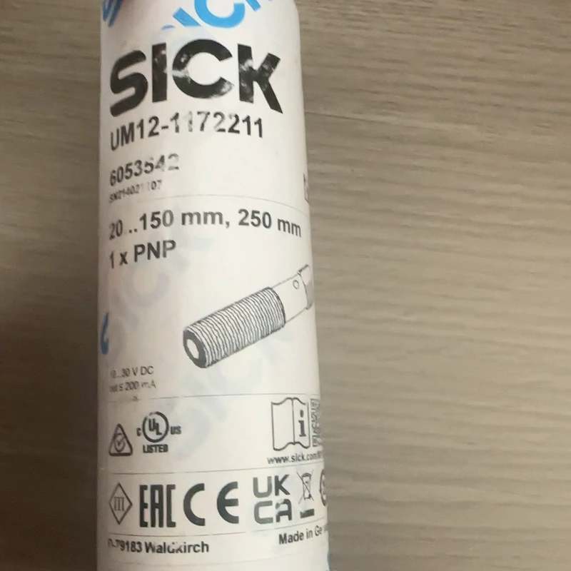 Automation Sensing SICK UM12-1172211 for Tight Spaces
