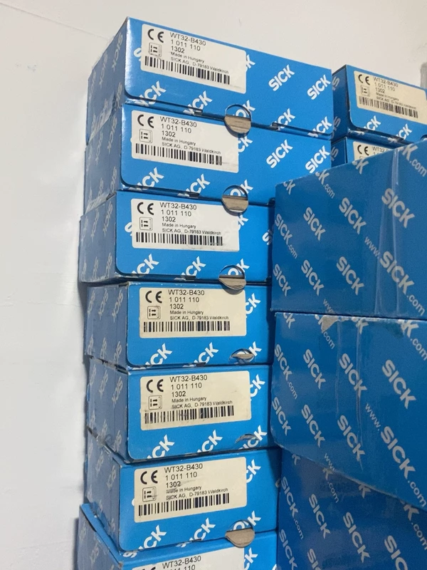 Industrial Object Detection SICK WT32-B430 1011110 Sensor