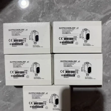 Conveyor Detection Sensor Schneider XUYPSCO929L2SP 24V