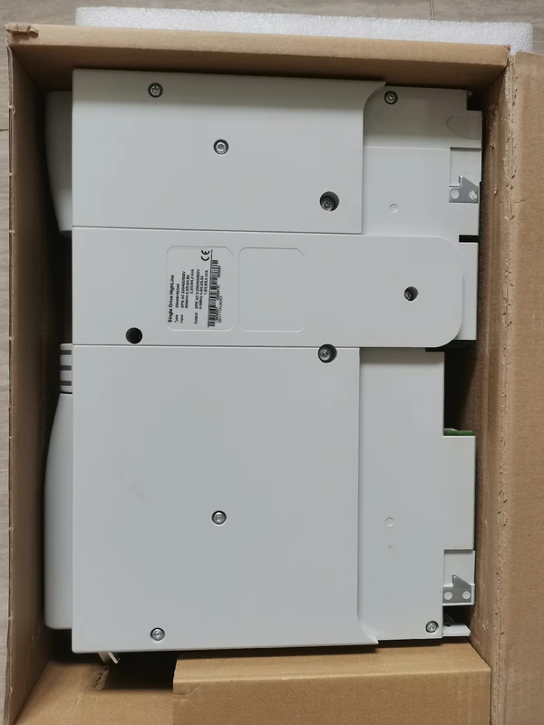 Lenze E94ASHE0044 Frequency Inverter Used for Motor Control 1 Lenze E94ASHE0044 Frequency Inverter Used for Motor Control