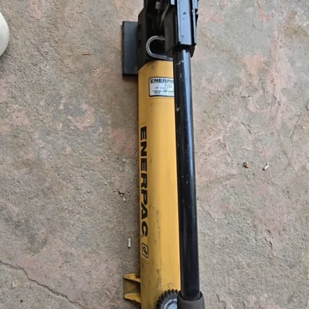 Parker P392 Hydraulic Hand Pump for Industrial Use