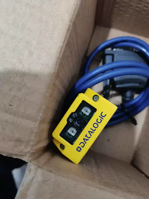 Datalogic MATRIX 200 213-100 Industrial Barcode Reader 3 Datalogic MATRIX 200 213-100 Industrial Barcode Reader - Image 3