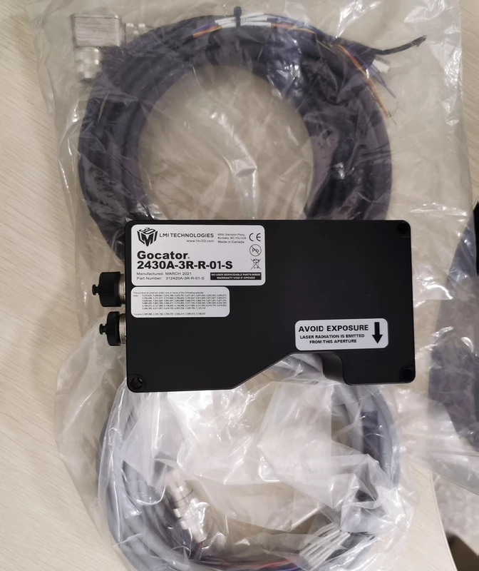 LMI 2520A-2-B-72-S Industrial 3D Laser Profiler Sensor 2 LMI 2520A-2-B-72-S Industrial 3D Laser Profiler Sensor - Image 2