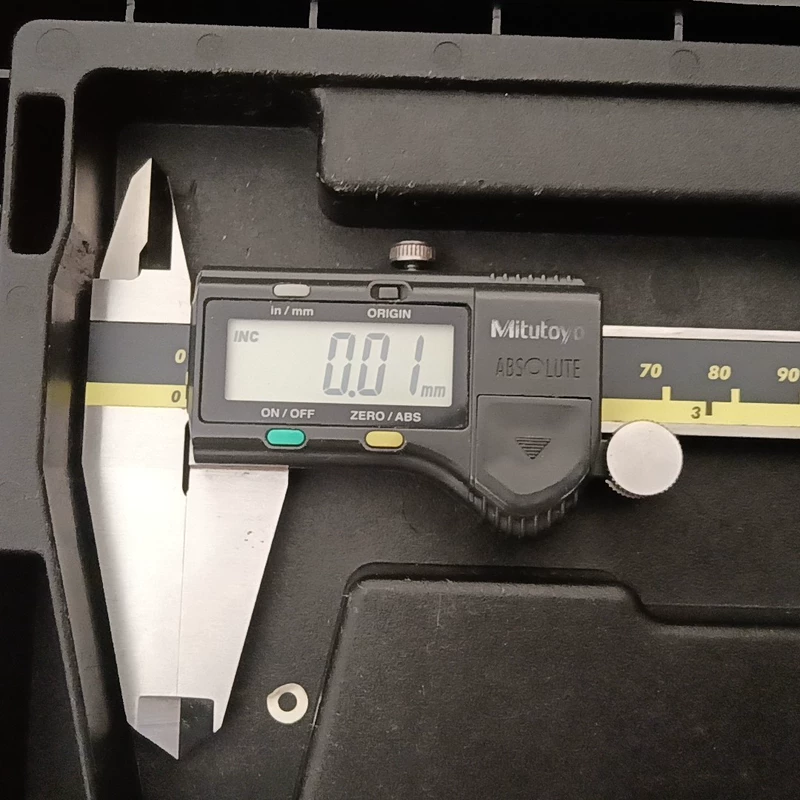 Mitutoyo 500-197-20 CD-8CSX Coolant Proof Digital Caliper 2 Mitutoyo 500-197-20 CD-8CSX Coolant Proof Digital Caliper - Image 2