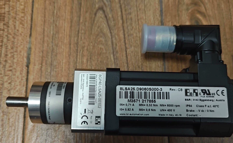 Industrial Servo Motor B&R 8LSA25.D9060S000-3 Drive 1 Industrial Servo Motor B&R 8LSA25.D9060S000-3 Drive