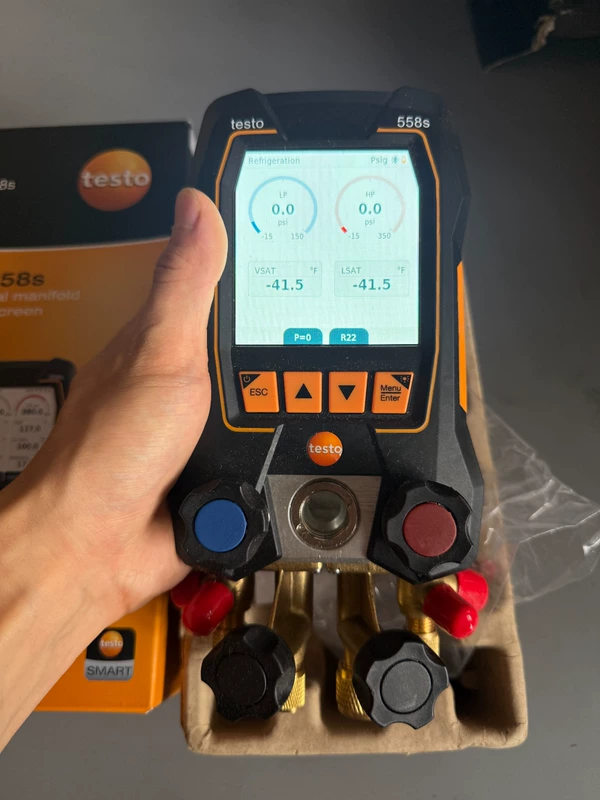 HVAC Commissioning with Testo 558s Digital Manifold 3 HVAC Commissioning with Testo 558s Digital Manifold - Image 3
