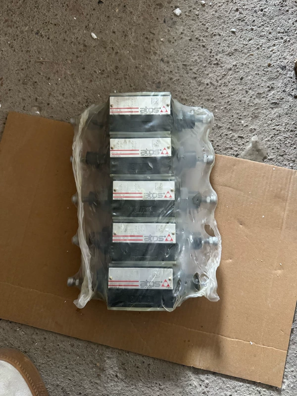 Hydraulic Throttle Valve ATOS HQ-012 52 for Machinery 1 Hydraulic Throttle Valve ATOS HQ-012 52 for Machinery