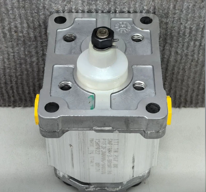 Mobile Hydraulics Gear Pump DANFOSS SNP1NN/3,8RN01BAP1F3F3NNNN 1 Mobile Hydraulics Gear Pump DANFOSS SNP1NN/3,8RN01BAP1F3F3NNNN