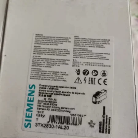 SIEMENS 3TK2830-1AL20 Safety Relay for Industrial Machines