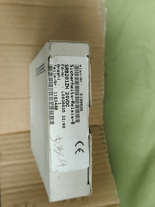 Emergency Stop Control SCHMERSAL SRB201ZH Safety Relay 1 Emergency Stop Control SCHMERSAL SRB201ZH Safety Relay