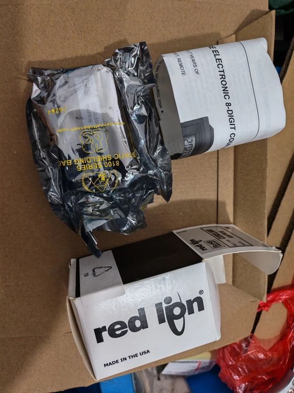 Red Lion CUB2L800 Counter 1/8 DIN 8-Digit Panel Mount 2 Red Lion CUB2L800 Counter 1/8 DIN 8-Digit Panel Mount - Image 2