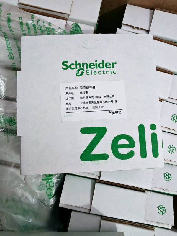 Schneider SSM1A120BD SSR for Machine Control Panels 2 Schneider SSM1A120BD SSR for Machine Control Panels - Image 2