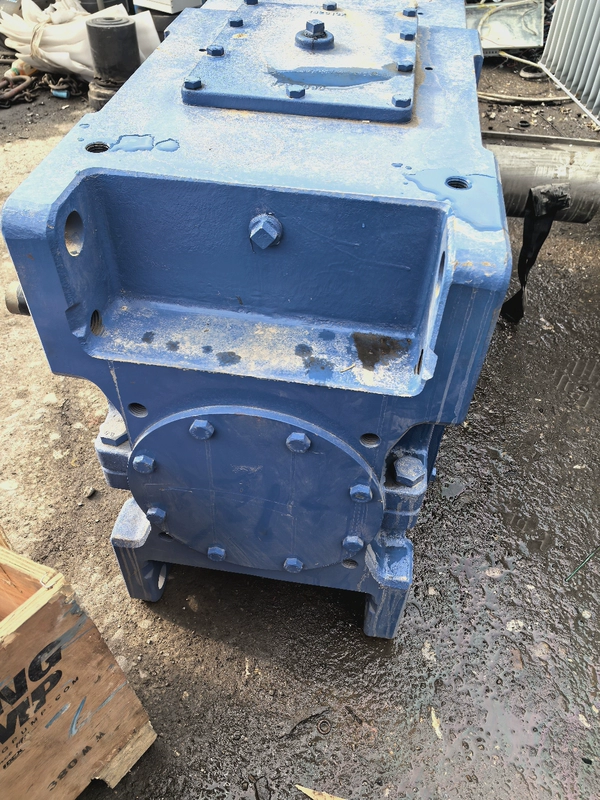 PARAMAX PHD9085P4-LR-160 Gear Reducer Industrial Unit 3 PARAMAX PHD9085P4-LR-160 Gear Reducer Industrial Unit - Image 3