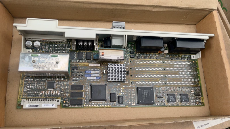 SIEMENS 6SN1118-0DM13-0AA1 Axis Drive Control Card 3 SIEMENS 6SN1118-0DM13-0AA1 Axis Drive Control Card - Image 3