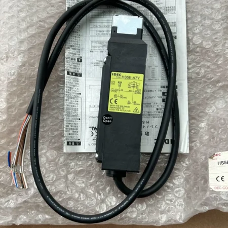 Guard Locking Safety Switch IDEC HS5E-A7Y for Industry
