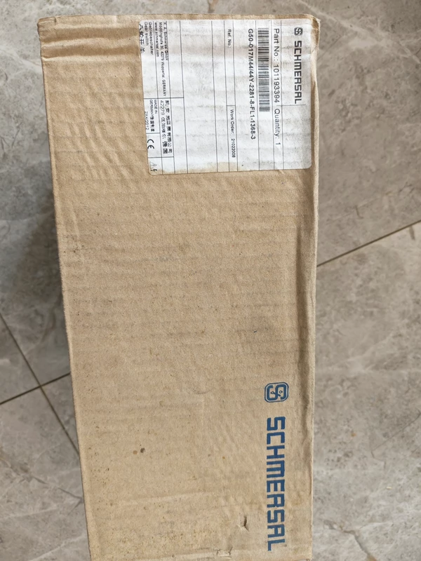 Cam Switch Schmersal G50-017M44/44Y-2281-8-FL1-1368-3 101193394 1 Cam Switch Schmersal G50-017M44/44Y-2281-8-FL1-1368-3 101193394
