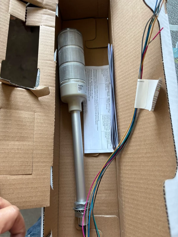 Schneider XVGB3ST Signal Tower 3-Segment LED Indicator 2 Schneider XVGB3ST Signal Tower 3-Segment LED Indicator - Image 2