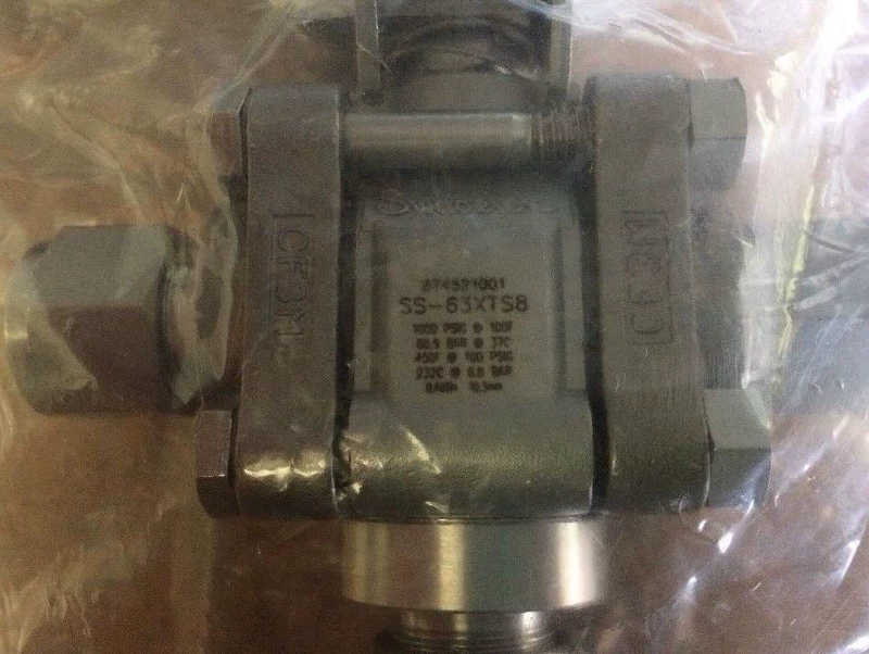 Tube Fitting Adapter Swagelok SS-63XTS8 for Process Lines 1 Tube Fitting Adapter Swagelok SS-63XTS8 for Process Lines