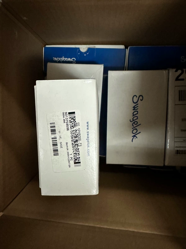 Process Sampling Plug Valve swagelok SS-6PNBGM8-F8 1 Process Sampling Plug Valve swagelok SS-6PNBGM8-F8