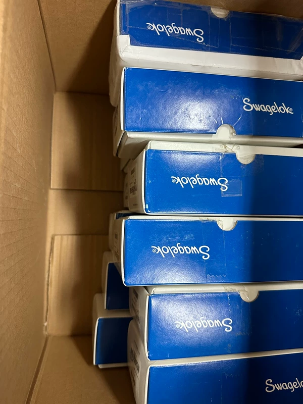Process Sampling Plug Valve swagelok SS-6PNBGM8-F8 2 Process Sampling Plug Valve swagelok SS-6PNBGM8-F8 - Image 2