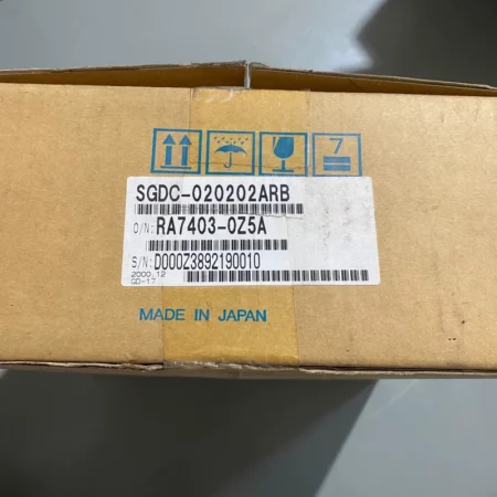 YASKAWA SGDC-020202ARB Servo Drive for CNC Machine Tools