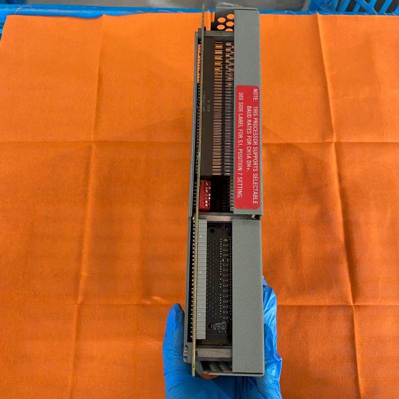 Allen-Bradley 1785-L40B/E PLC-5/40 Processor Module 3 Allen-Bradley 1785-L40B/E PLC-5/40 Processor Module - Image 3