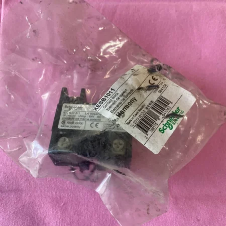 Schneider XESB1011 Contact Block for Panel & Machine Control